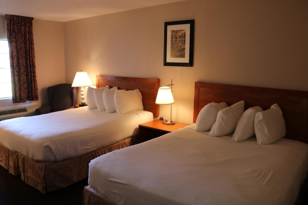 Friendship Inn แอลทัส ภายนอก รูปภาพ
